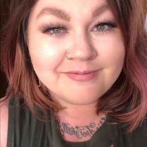 Meet your Posher, Paula